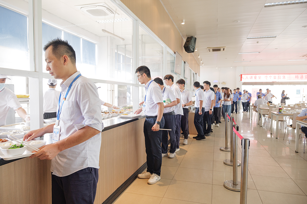 医院营养食堂,滋养病患,助力健康恢复.jpg