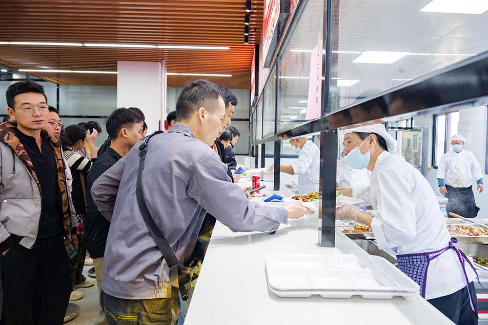 关怀无限，员工福利慰问品的温馨之道.png