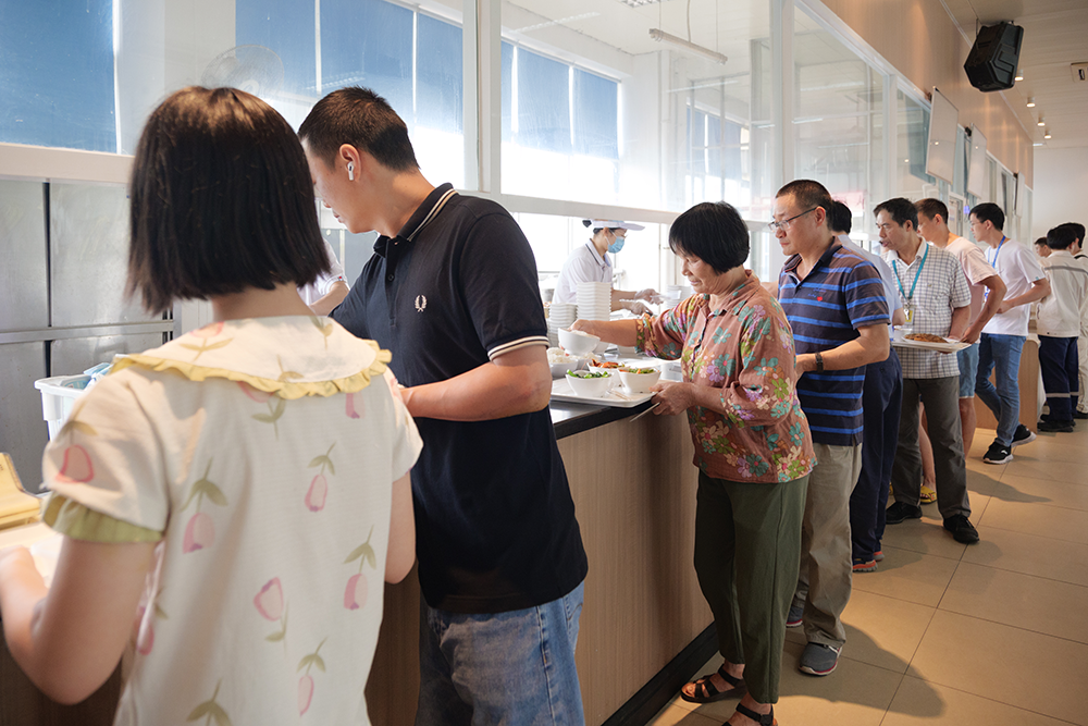 工厂饭堂外包提升效率与品质的绝佳选择.png